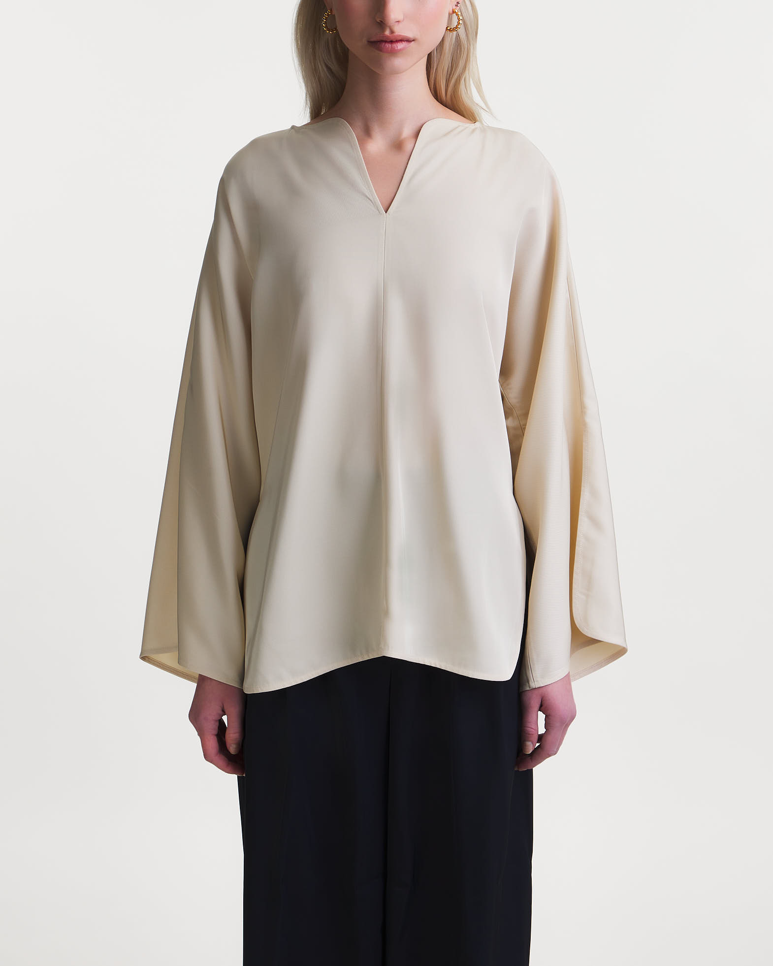 By Malene Birger Blus Calias Wakakuu