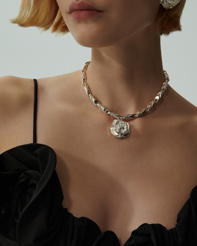 Magda Butrym Rose necklace Silver ONESIZE