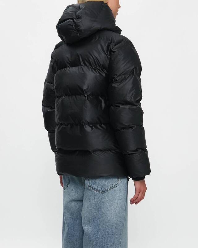 Rains Jacka Alta Puffer Cargo W3T3 Svart XS