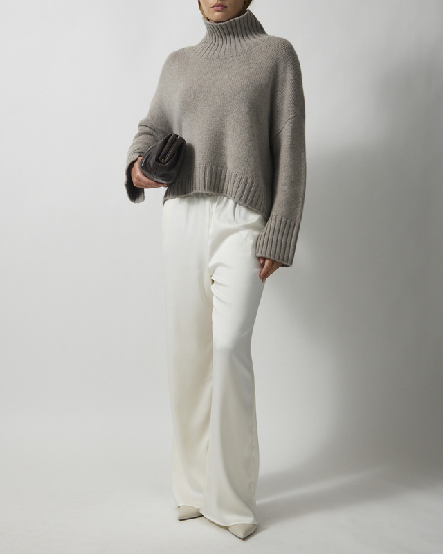 Genser Girlfriend Turtleneck Greige