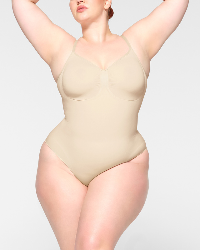 Body Seamless Sculpt Brief Sand
