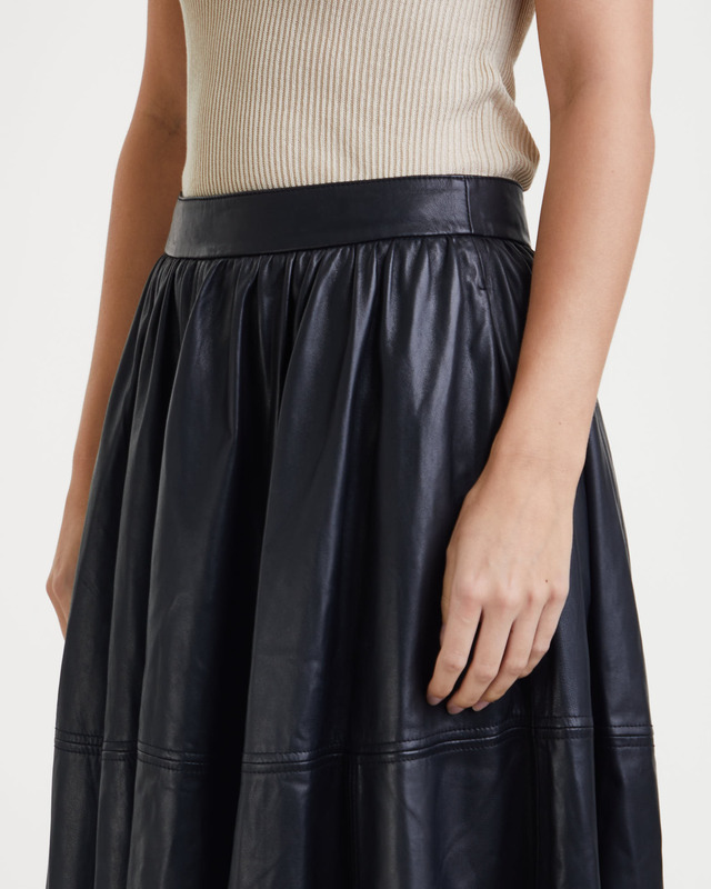 Dagmar Skirt Leather Svart 40