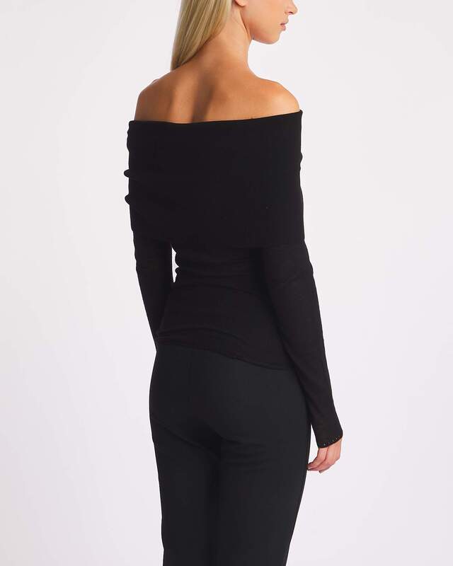 Filippa K Topp Light Off Shoulder Svart S