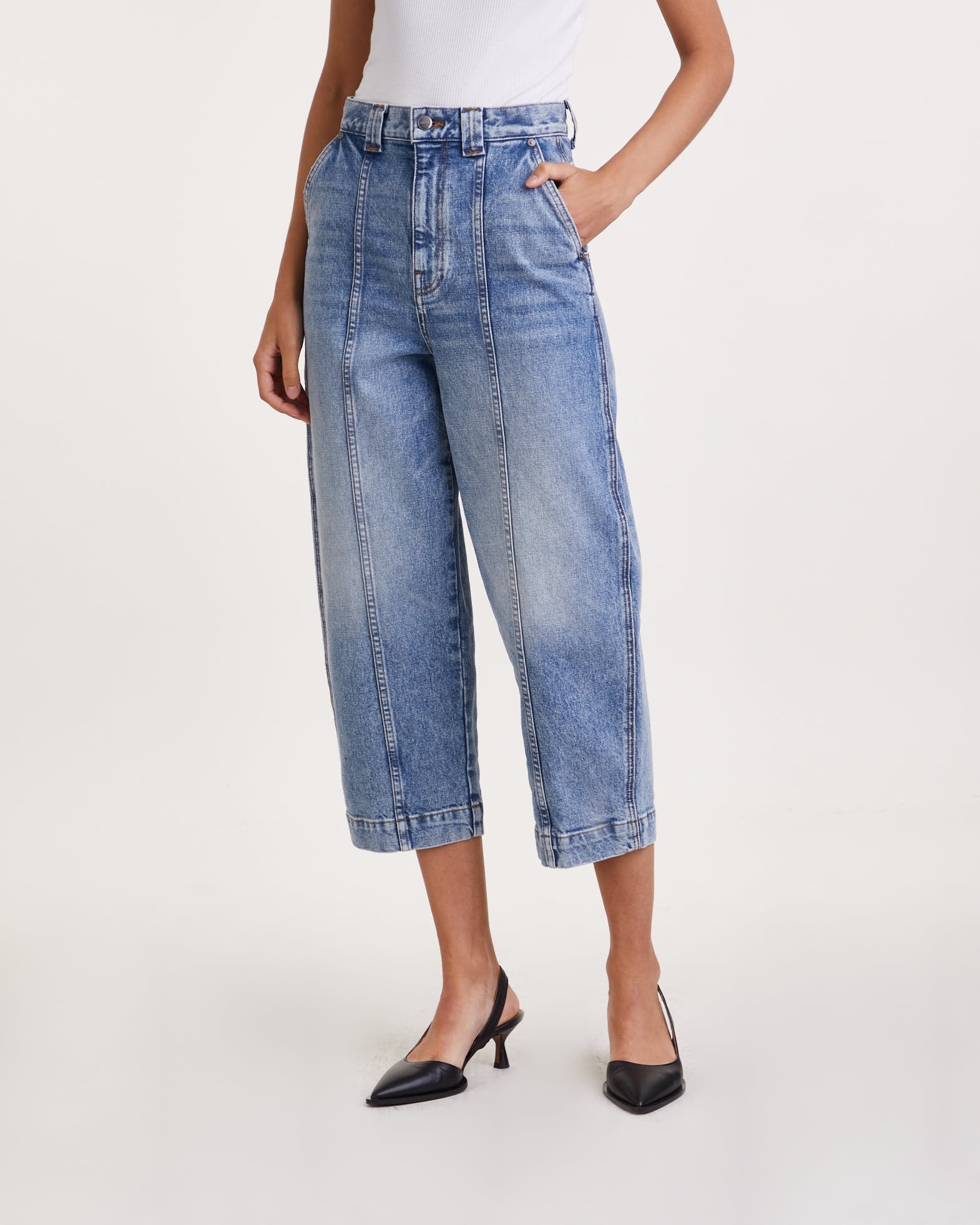 Khaite Jeans Hugo cropped high-rise wide-leg | WAKAKUU