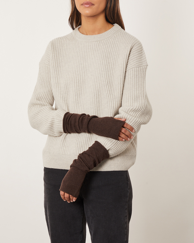 LISA YANG Aspen Armwarmer Chocolate ONESIZE