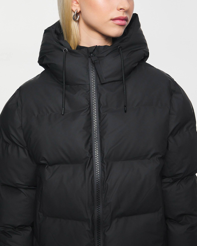 Rains Jacka Alta Short Puffer  Svart XS