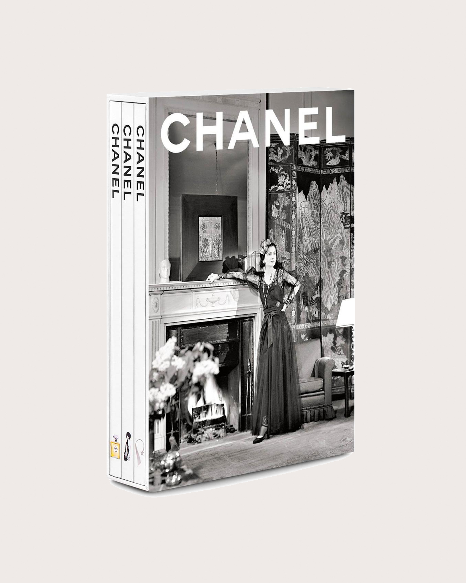 NEW MAGS - Bok Chanel 3-Book Slipcase | WAKAKUU