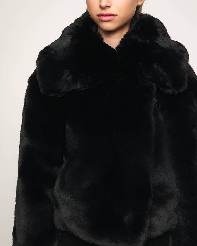 Acne Studios Jacka Faux Fur Collar  Svart 34