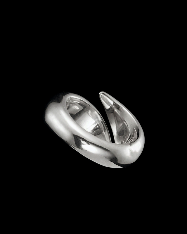 Maria Nilsdotter Ring Claw Iron Silver 18mm