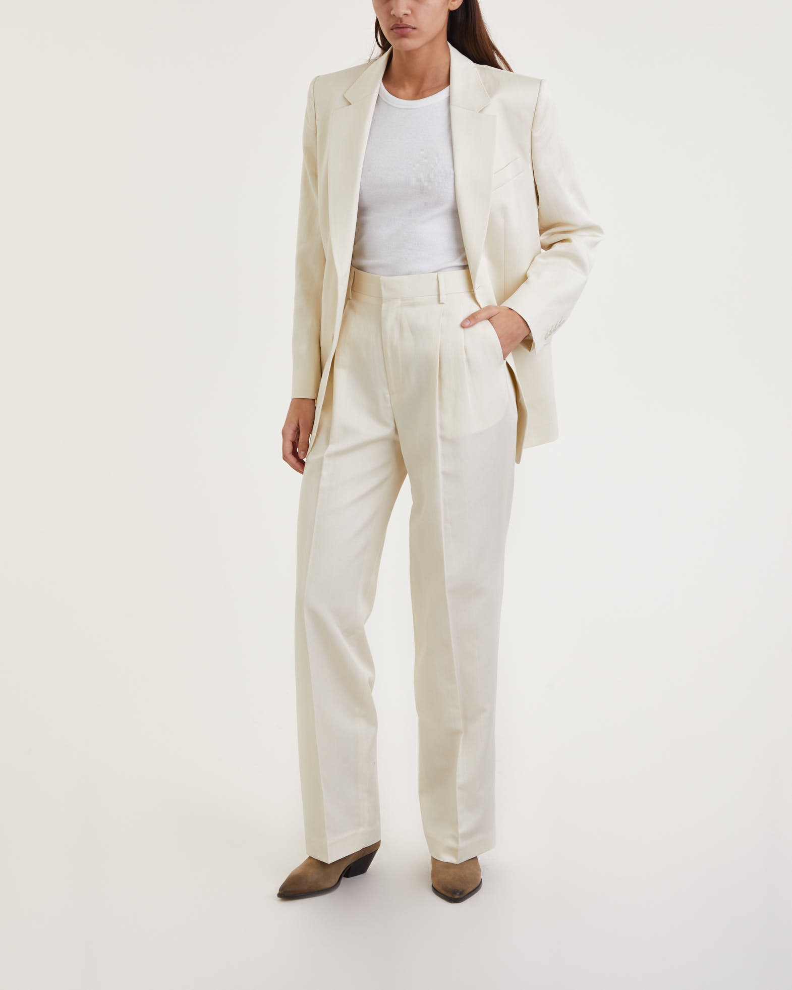 Filippa K Byxor Pleated Pinstripe | WAKAKUU