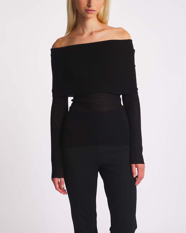 Filippa K Topp Light Off Shoulder Svart S