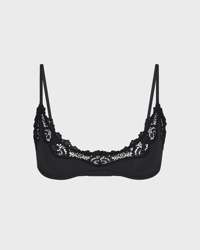 Bralette Fits Everybody Lace Scoop Black