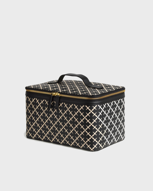 By Malene Birger Bae Beauty cosmetics case Black ONESIZE