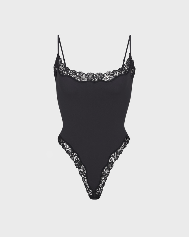 Body Fits Everybody Lace Cami Onyx