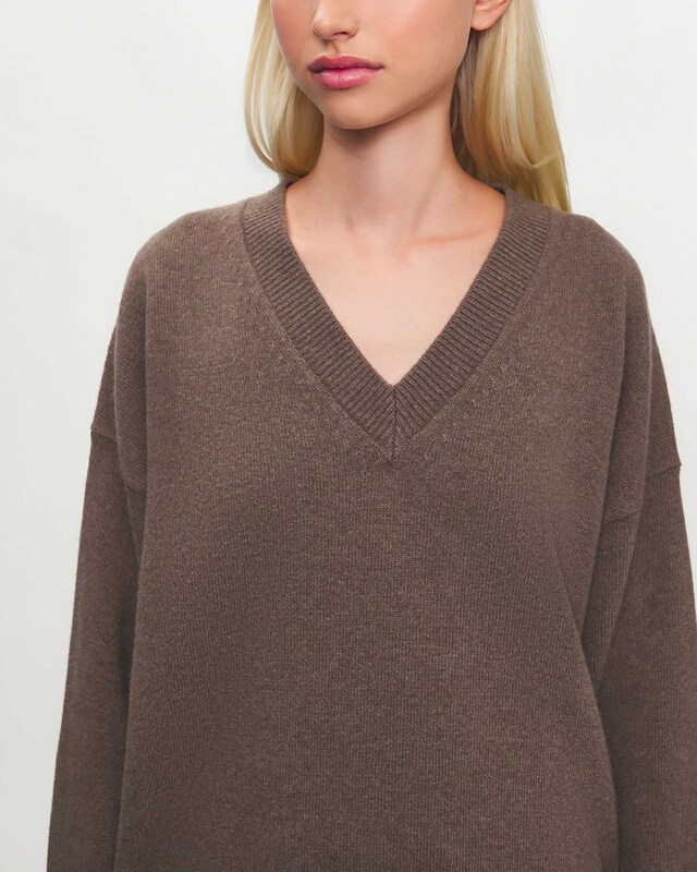 RÓHE Sweater Classic V-Neck Jumper Taupe 38