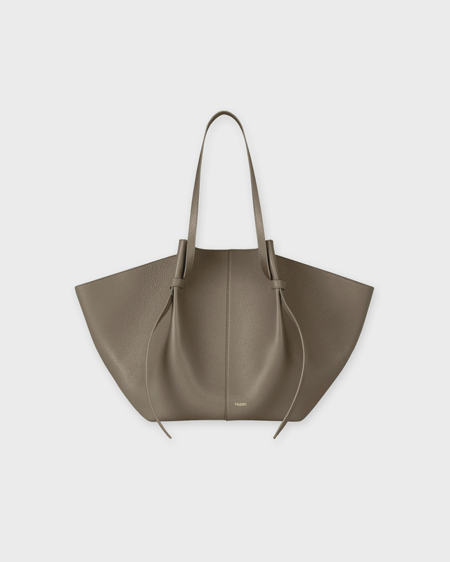 Bag XL Mochi Pebble Grain Leather Taupe