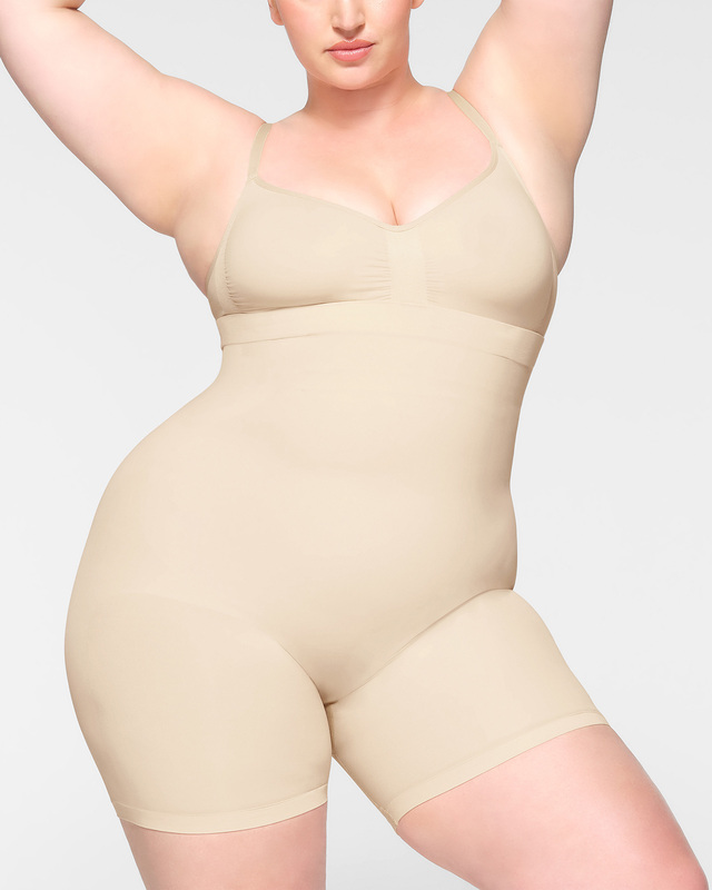 Shorts Seamless Sculpt Mid Thigh Sand