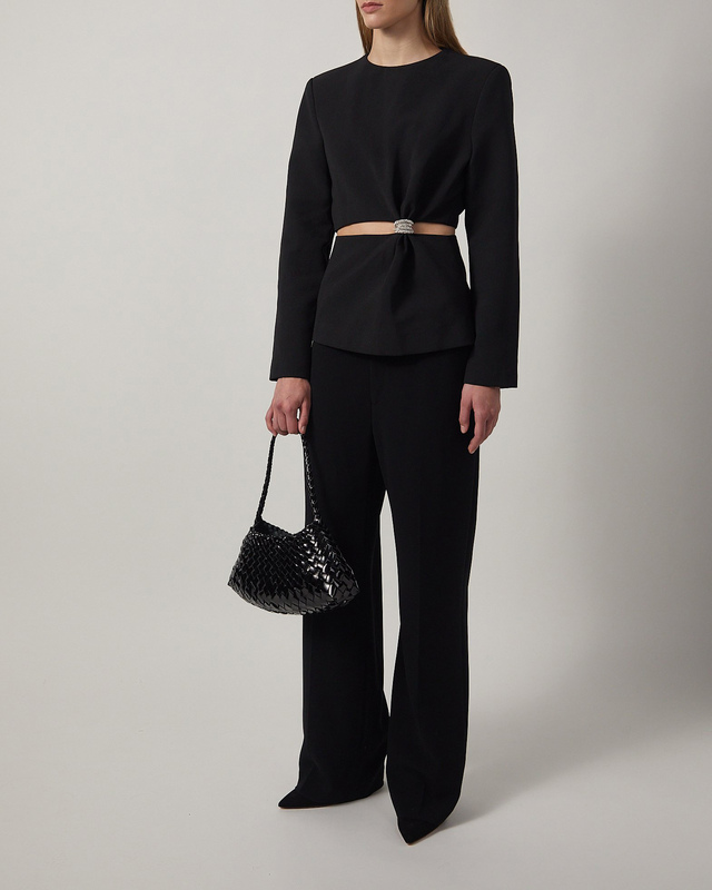 Top Sutton Cut Out Black