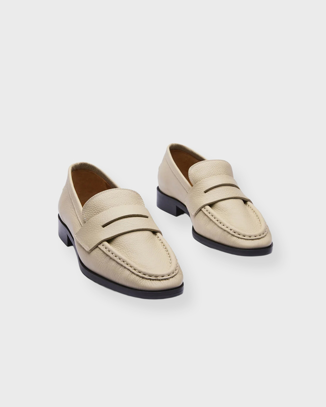 Loafers Airola Mandorla Grained  Vit
